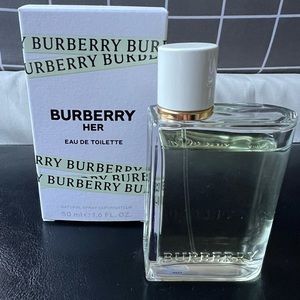 Burberry- Her Eau De Toilette